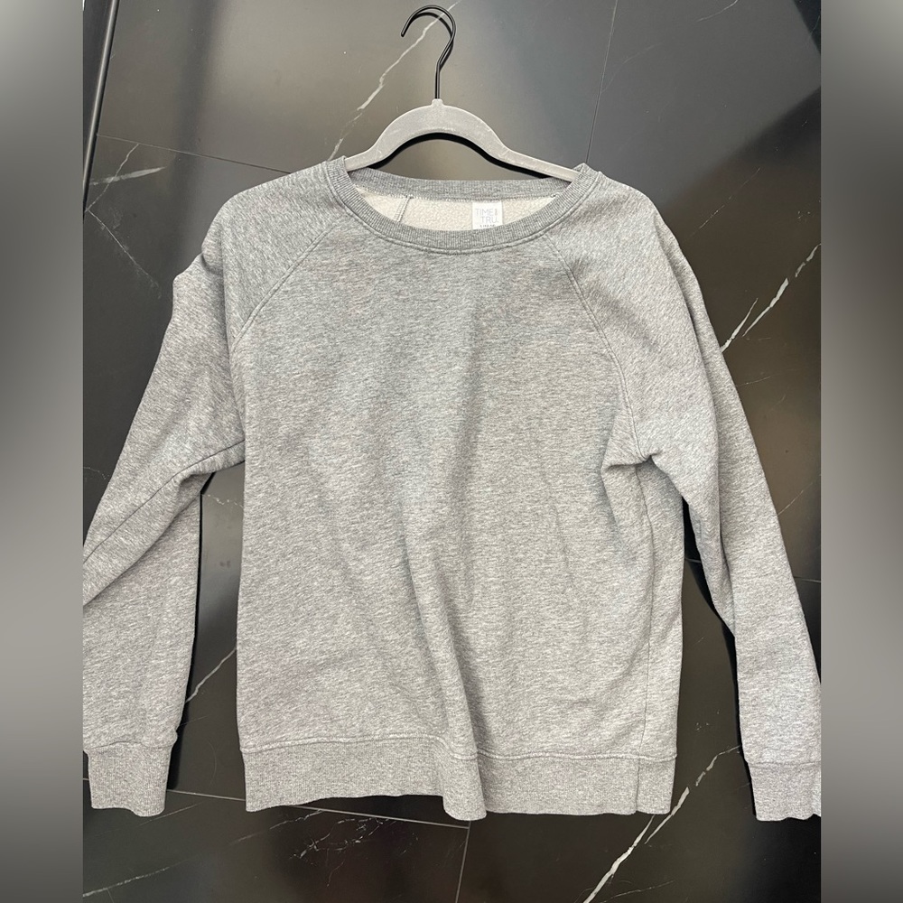 Heather grey crew neck